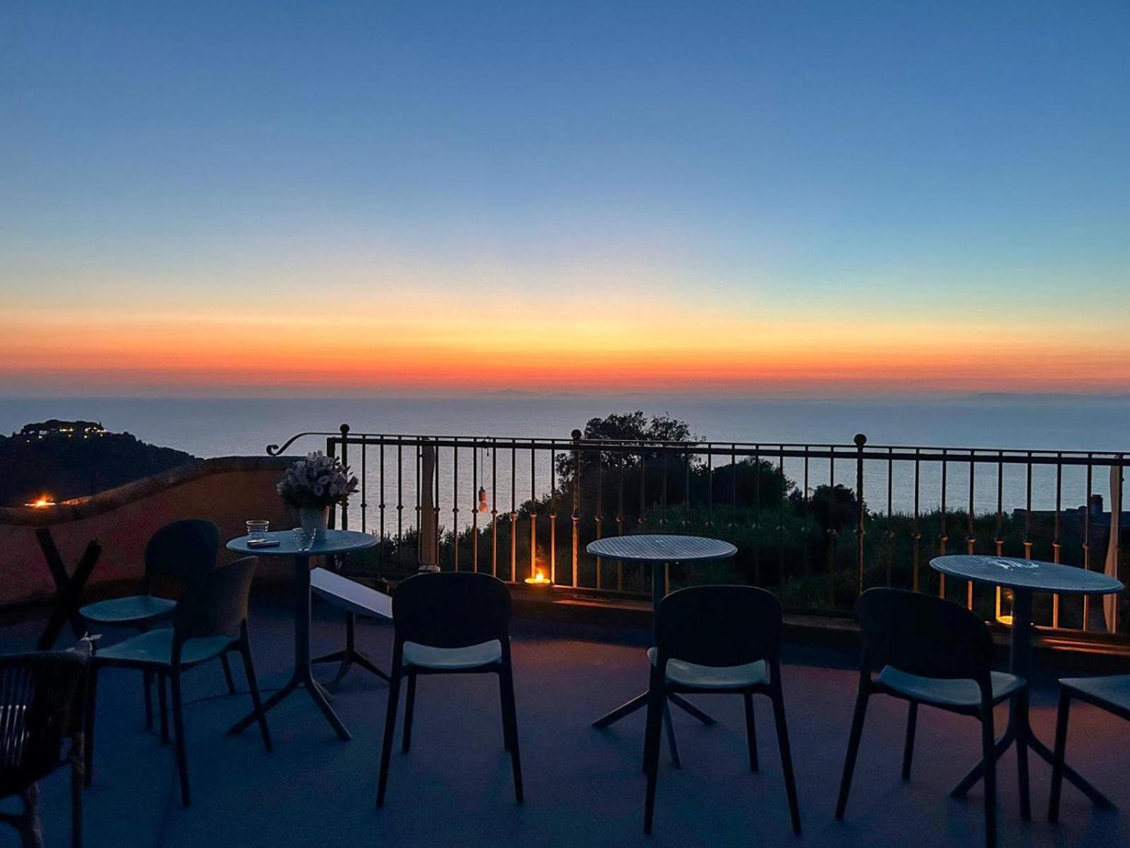 Villa Velta Sea Sunset Porto Santo Stefano  Eksteriør billede