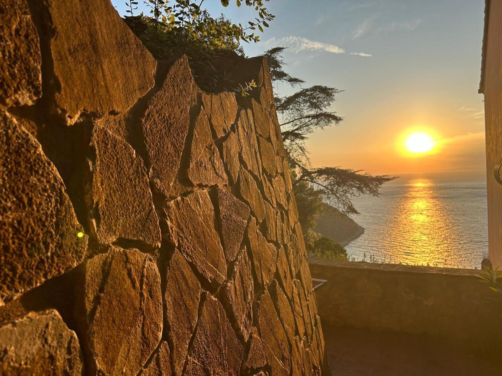 Villa Velta Sea Sunset Porto Santo Stefano  Eksteriør billede